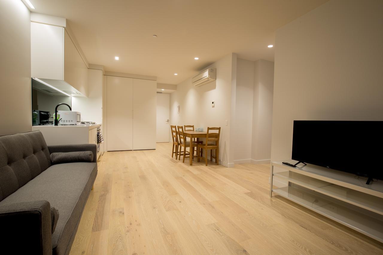 Light Tower Apartment Melbourne Exterior photo
